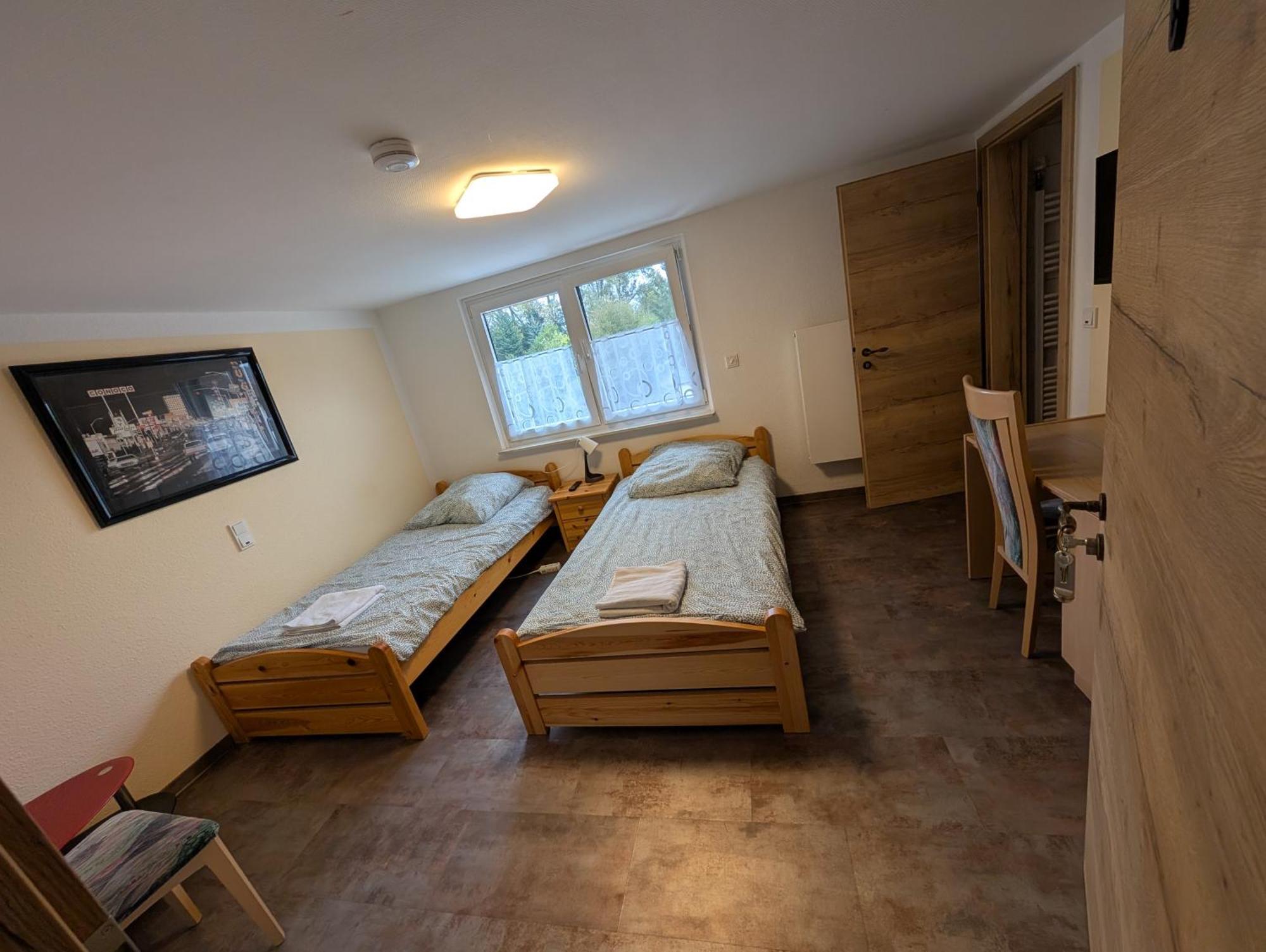 Pension Neue Linde Alsfeld Exterior foto